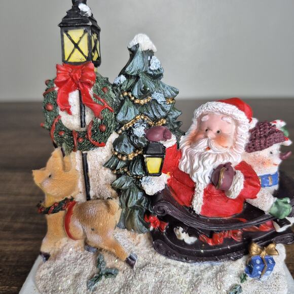 Santa Sleigh Stocking Holder – Heavy Resin Dolgen Christmas Mantel Hanger - Picture 4 of 9